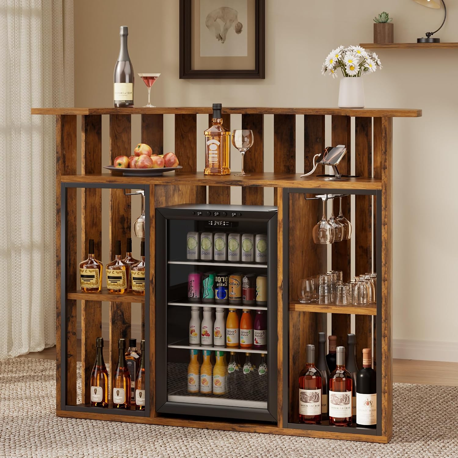 素朴な木製バーキャビネット、冷蔵庫スペースと電源コンセント付 - Home Bar And Fridge のレビューと価格
